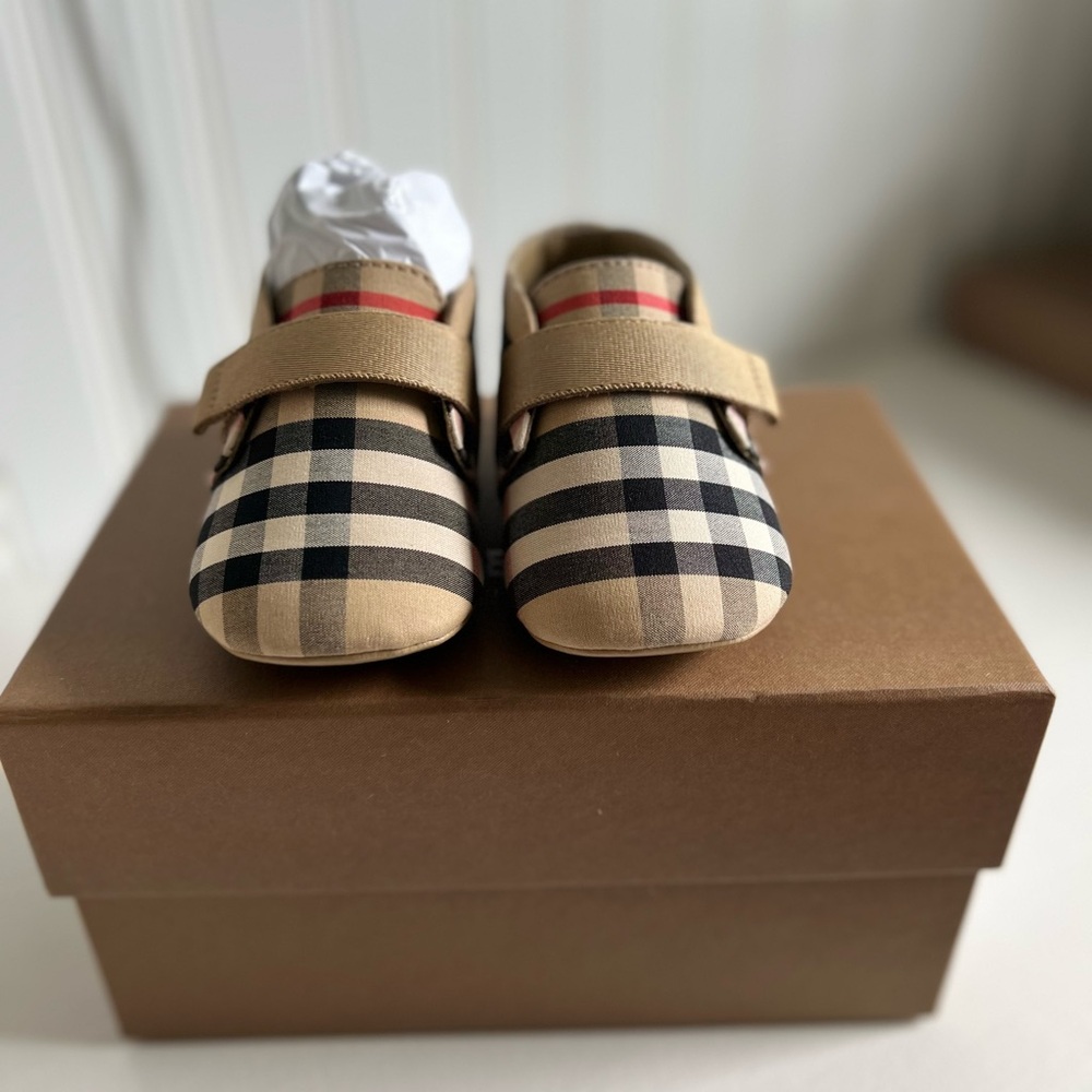 Burberry Tan and Black Baby Walker Shoes with Iconic Check Pattern